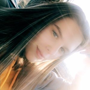 Meet your Posher, Savannah